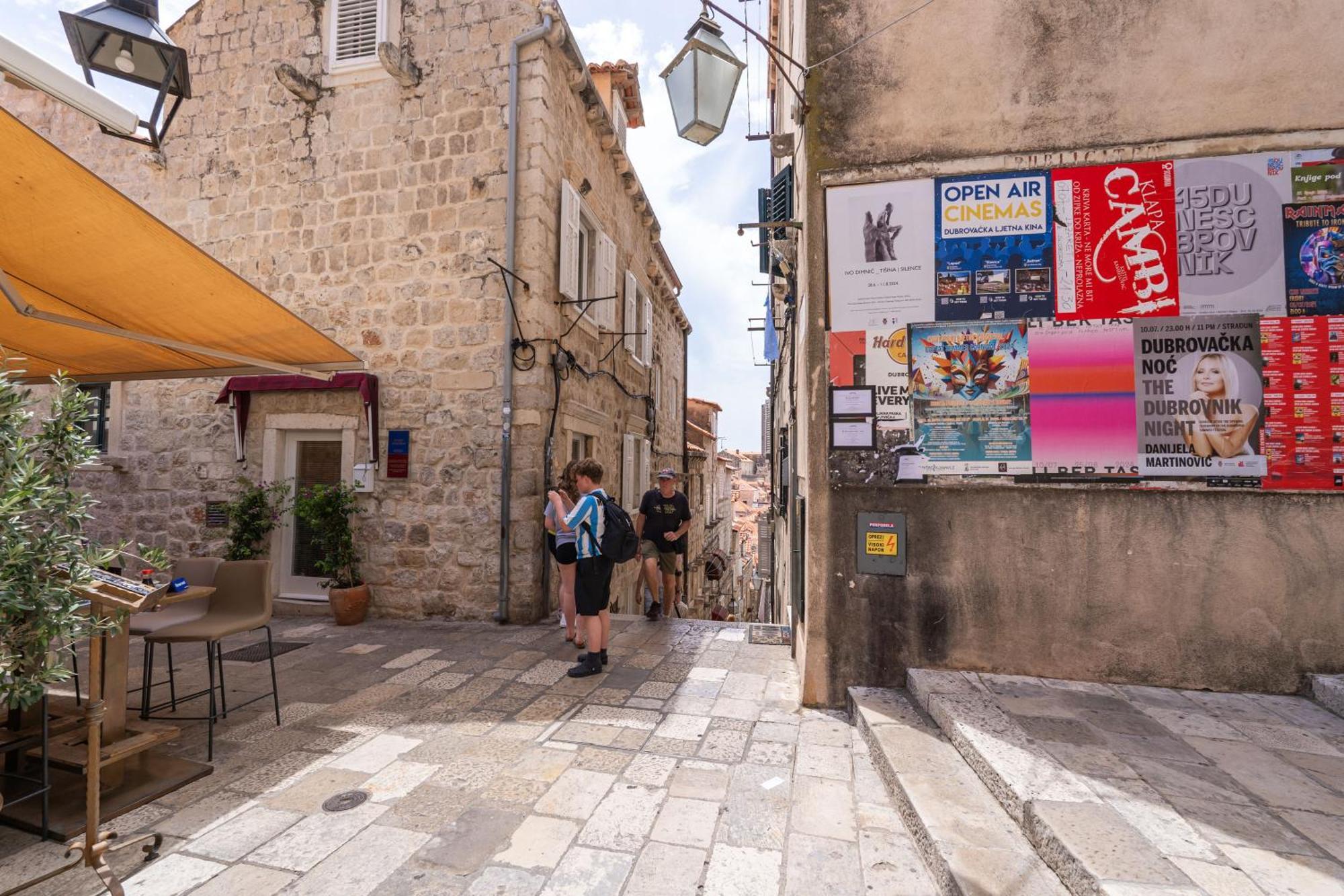 Perfect Old Town Location Two Bedroom House - L & M Prázdninový dům Dubrovník