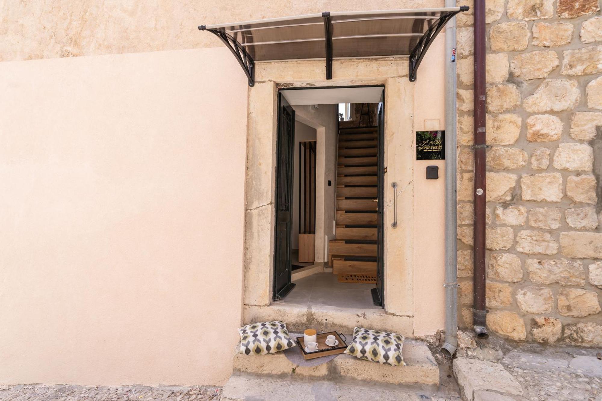 Prázdninový dům Perfect Old Town Location Two Bedroom House - L & M